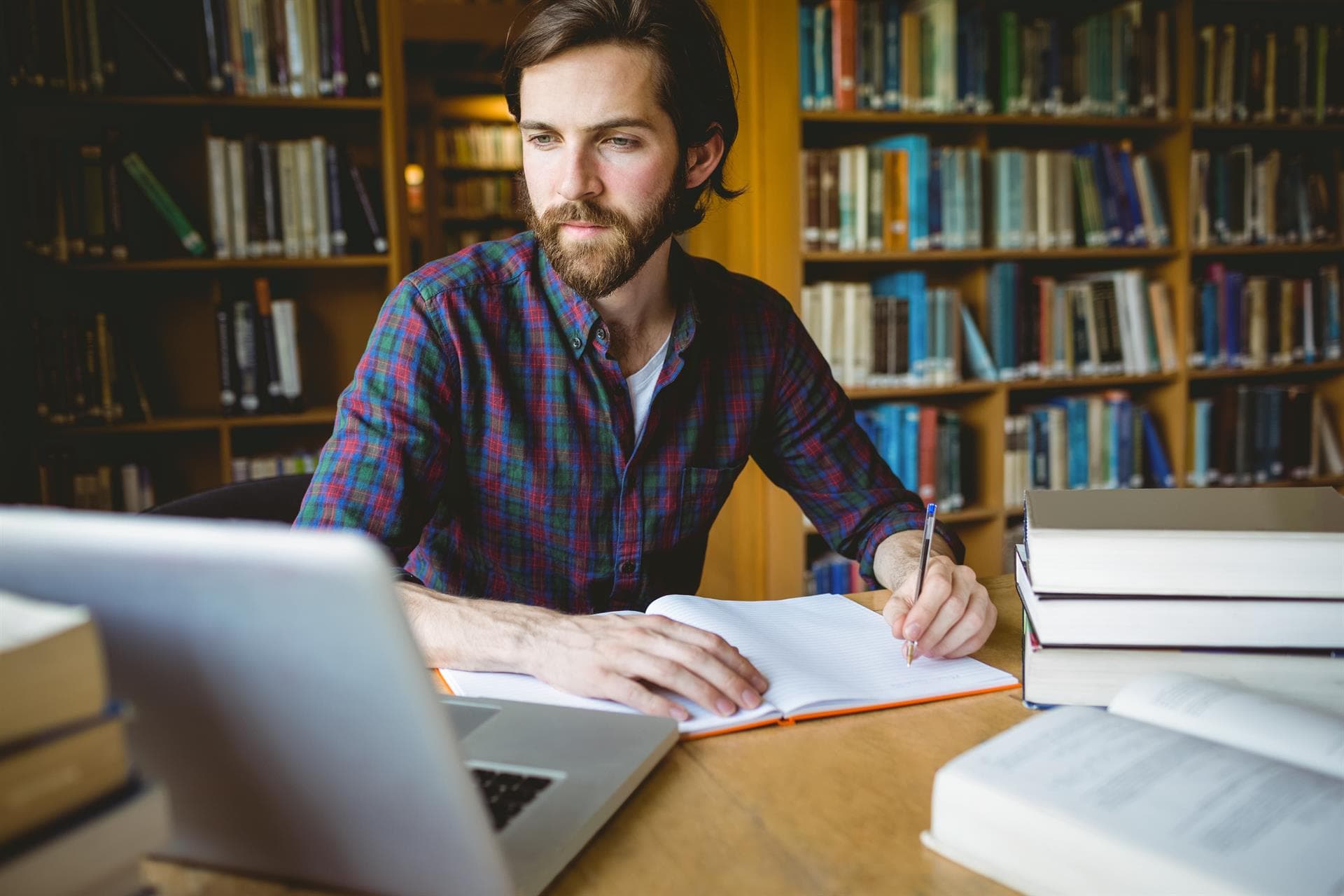 ¿Estás pensando en preparar los exámenes oficiales de Cambridge?